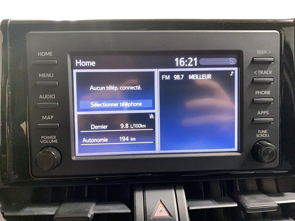 2020 Toyota RAV4 in Jonquière, Quebec - 18 - w1024h768px
