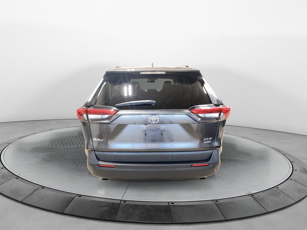 2020 Toyota RAV4 in Jonquière, Quebec - 3 - w1024h768px