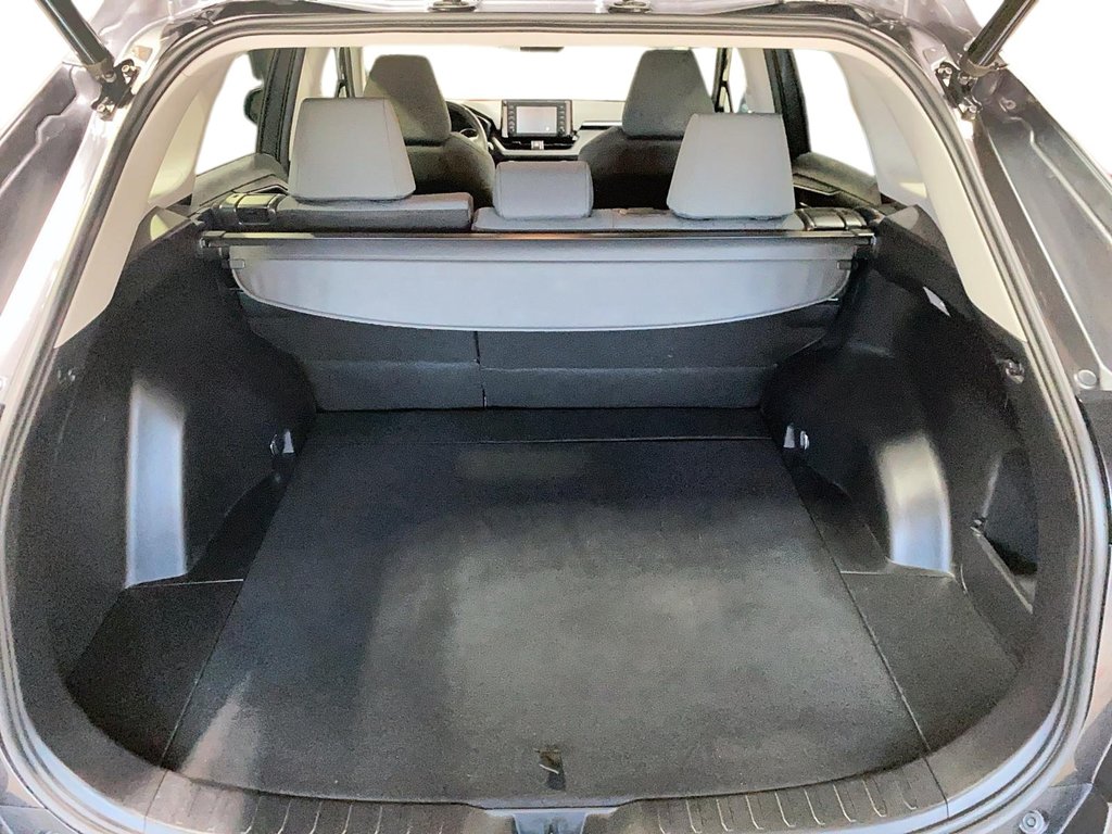 2020 Toyota RAV4 in Jonquière, Quebec - 5 - w1024h768px