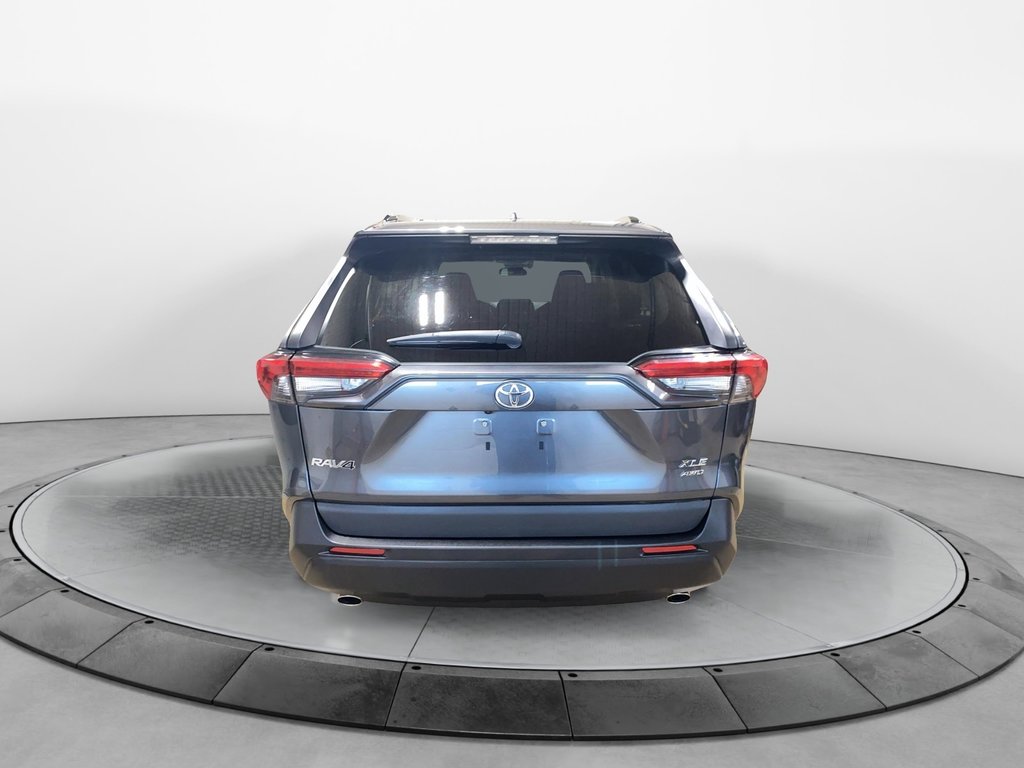 2020 Toyota RAV4 in Jonquière, Quebec - 3 - w1024h768px