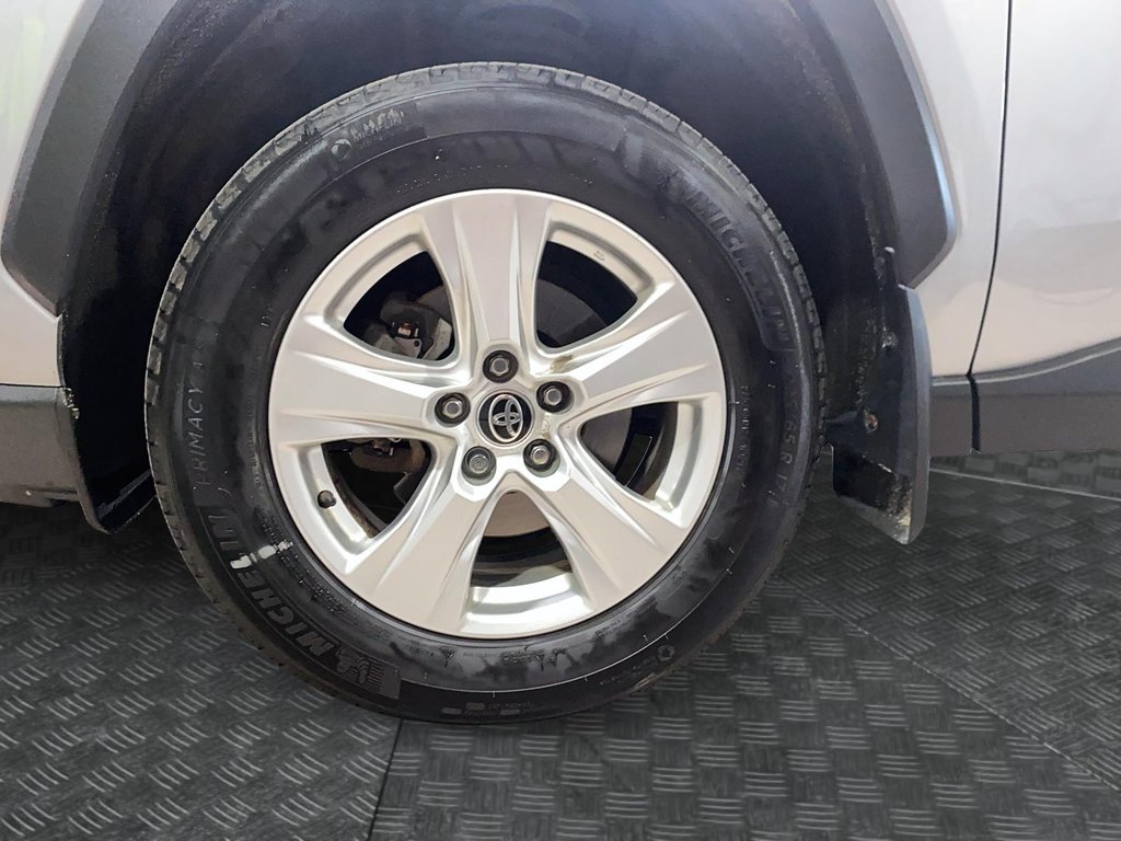 2021 Toyota RAV4 in Baie-Comeau, Quebec - 7 - w1024h768px
