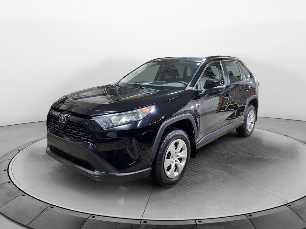 2021 Toyota RAV4 in Sept-Îles, Quebec - 1 - w1024h768px