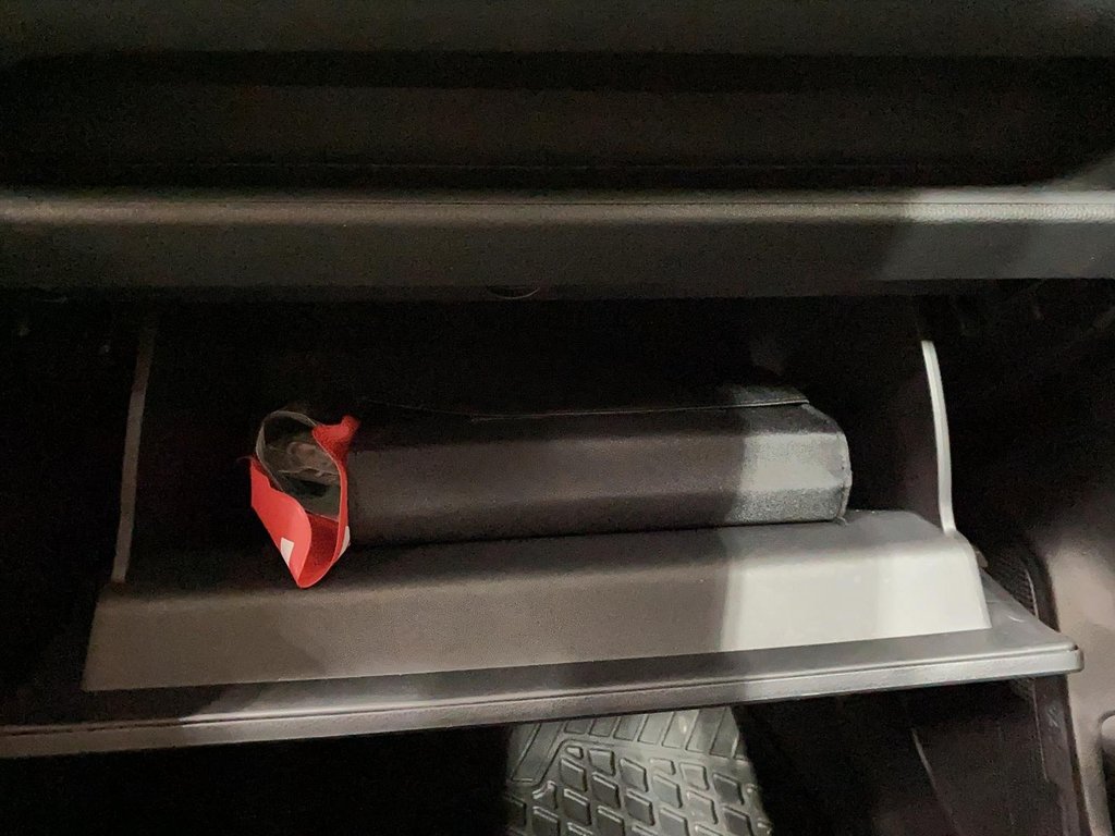 2022 Toyota RAV4 in Baie-Comeau, Quebec - 13 - w1024h768px