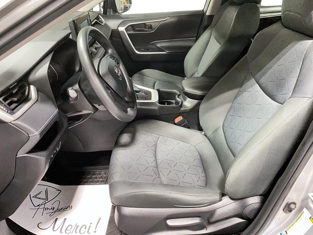 2022 Toyota RAV4 in Baie-Comeau, Quebec - 9 - w1024h768px