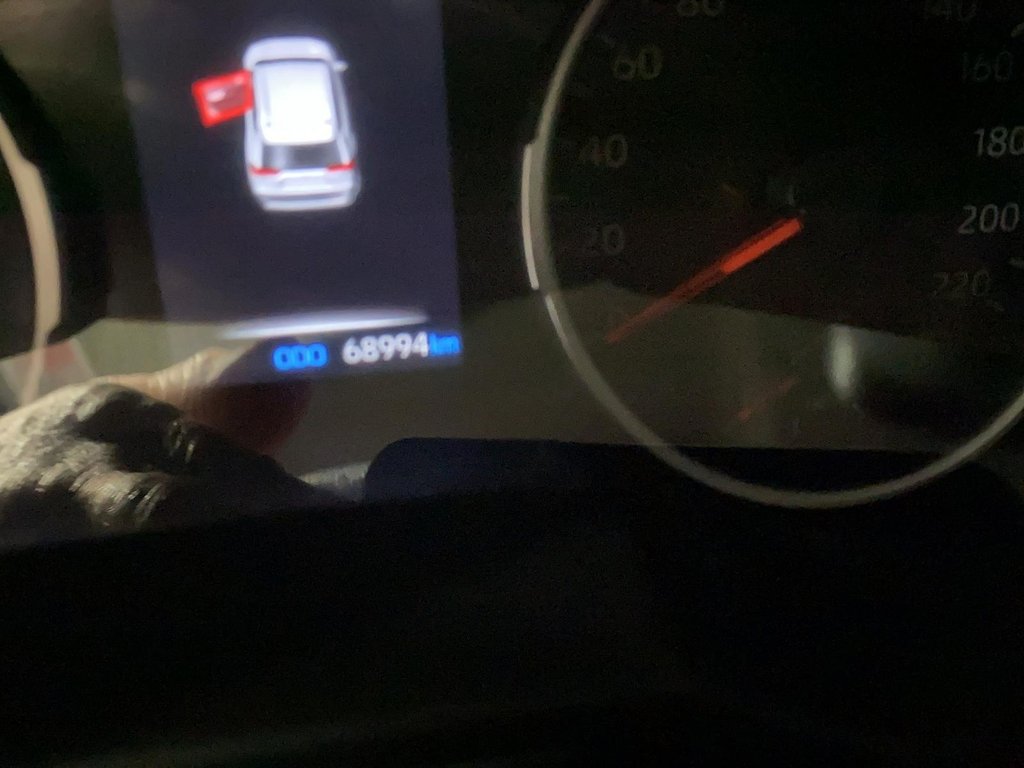 Toyota RAV4  2022 à Baie-Comeau, Québec - 13 - w1024h768px