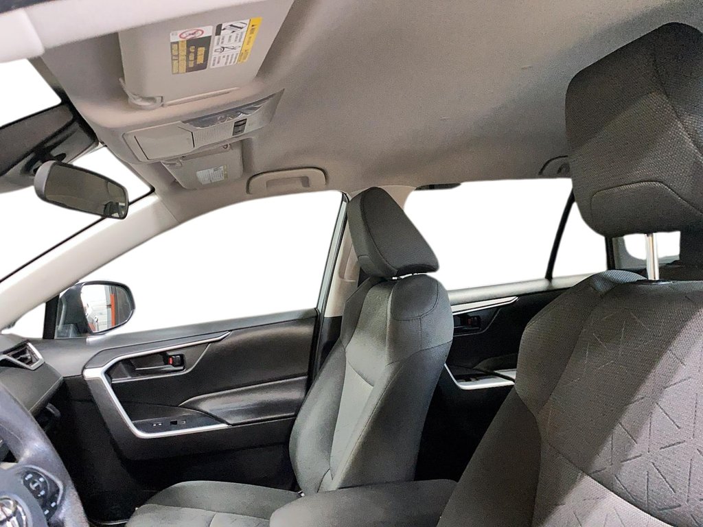2022 Toyota RAV4 in Sept-Îles, Quebec - 11 - w1024h768px