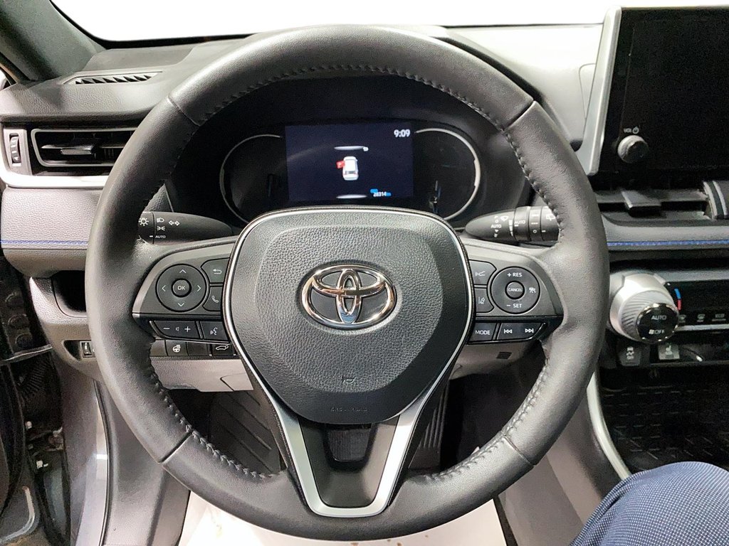 Toyota RAV4  2023 à Baie-Comeau, Québec - 14 - w1024h768px