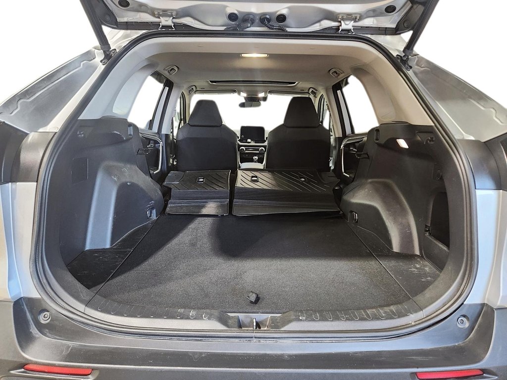 Toyota RAV4 XLE 2023 à Chicoutimi, Québec - 9 - w1024h768px
