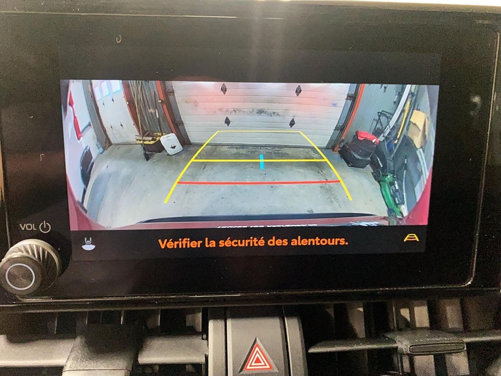 2023 Toyota RAV4 Hybrid XLE in Jonquière, Quebec - 17 - w1024h768px