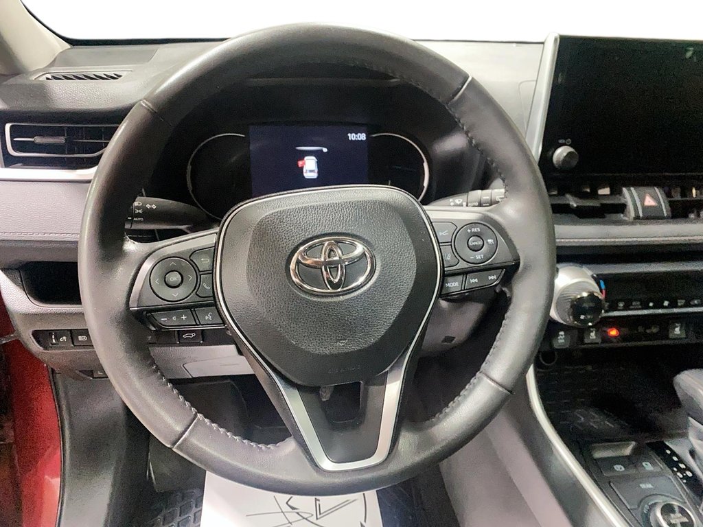 2023 Toyota RAV4 Hybrid XLE in Jonquière, Quebec - 13 - w1024h768px