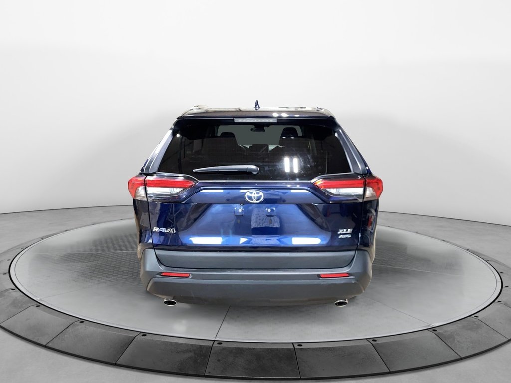 2024 Toyota RAV4 XLE in Chicoutimi, Quebec - 3 - w1024h768px