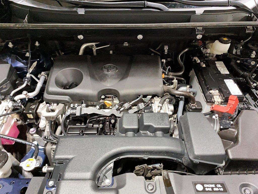 2024 Toyota RAV4 XLE in Chicoutimi, Quebec - 8 - w1024h768px