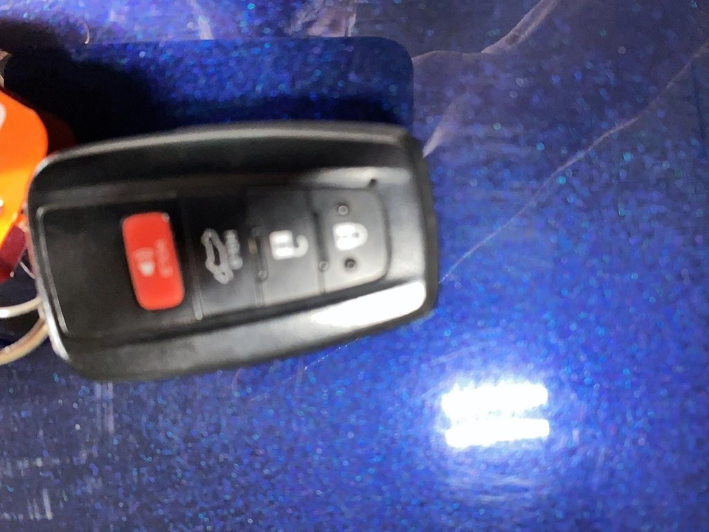 2024 Toyota RAV4 XLE in Chicoutimi, Quebec - 25 - w1024h768px