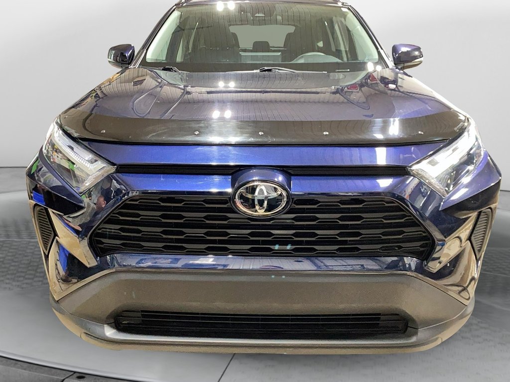 2024 Toyota RAV4 XLE in Chicoutimi, Quebec - 2 - w1024h768px