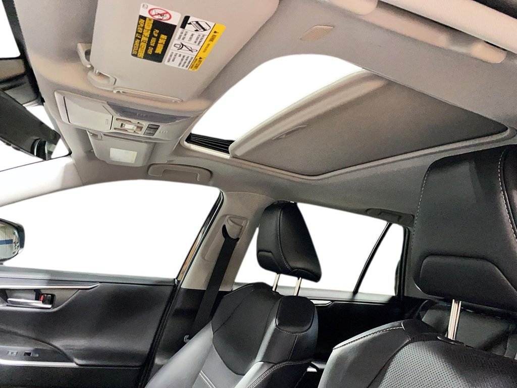 Toyota RAV4  2024 à Jonquière, Québec - 12 - w1024h768px