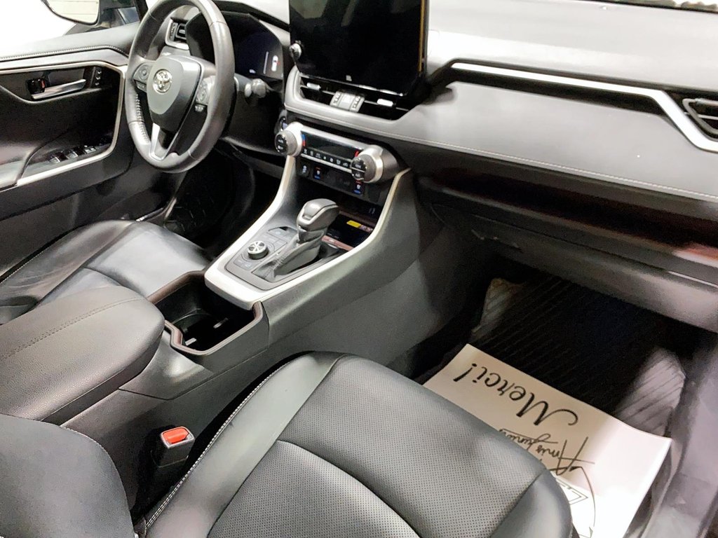 Toyota RAV4  2024 à Jonquière, Québec - 20 - w1024h768px