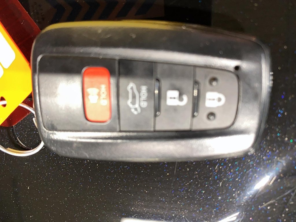 Toyota RAV4  2024 à Jonquière, Québec - 22 - w1024h768px
