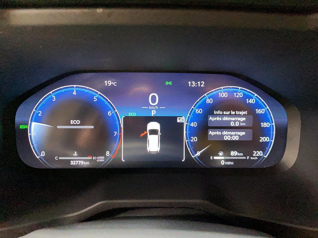 Toyota RAV4  2024 à Jonquière, Québec - 16 - w1024h768px