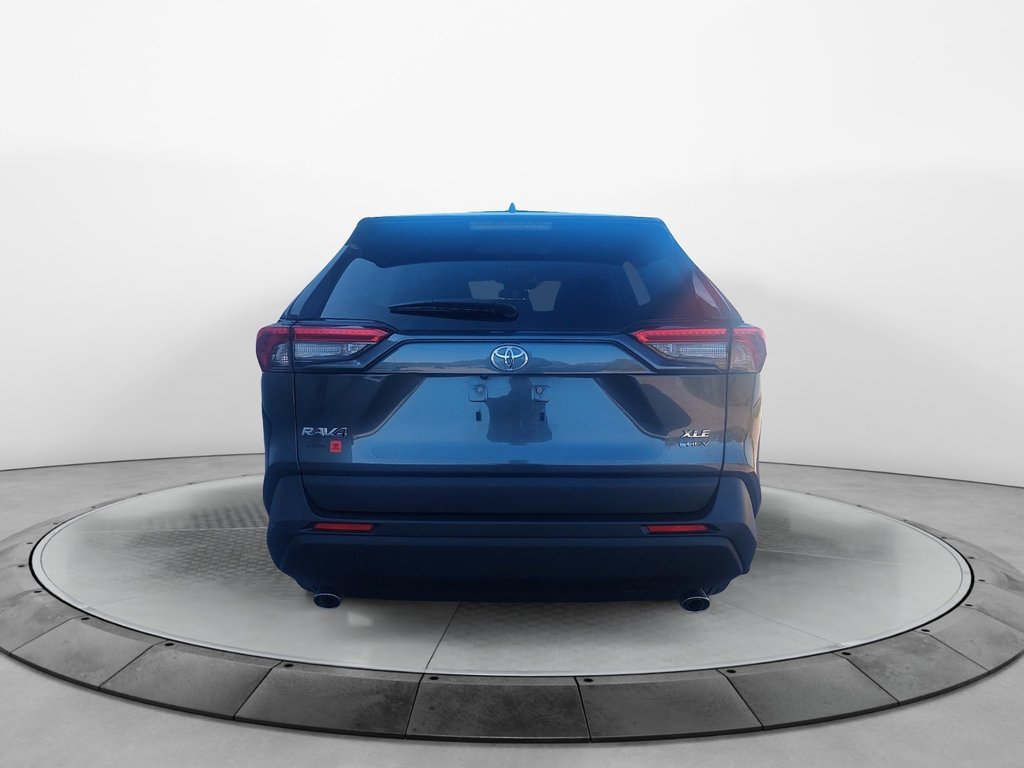 2025 Toyota RAV4 Hybrid XLE in Chicoutimi, Quebec - 4 - w1024h768px