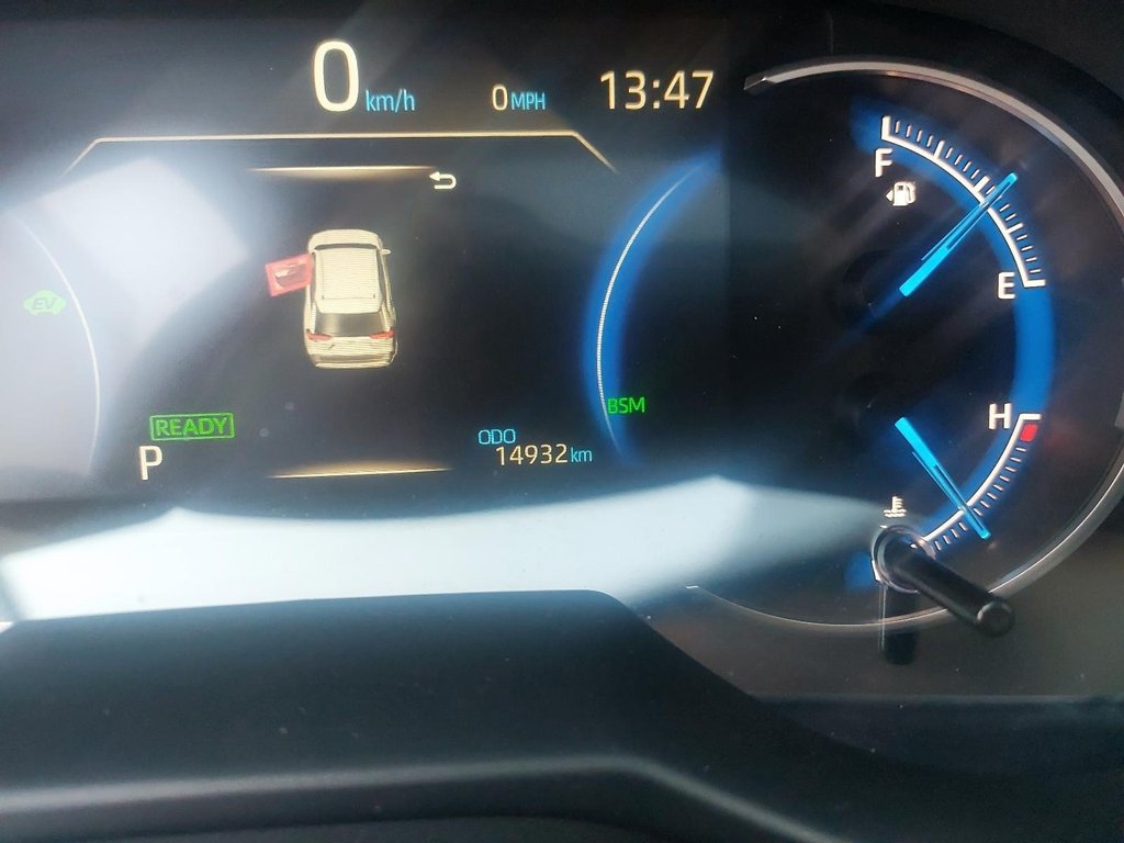 2025 Toyota RAV4 Hybrid XLE in Chicoutimi, Quebec - 14 - w1024h768px