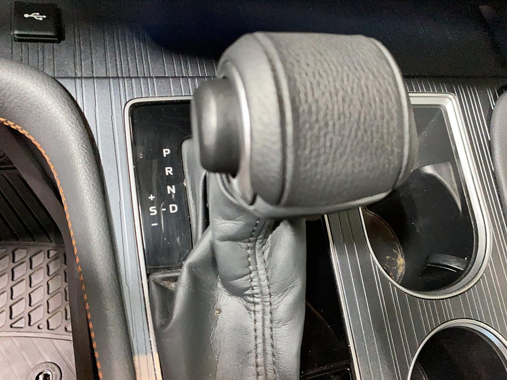 Toyota Sienna  2022 à Jonquière, Québec - 15 - w1024h768px