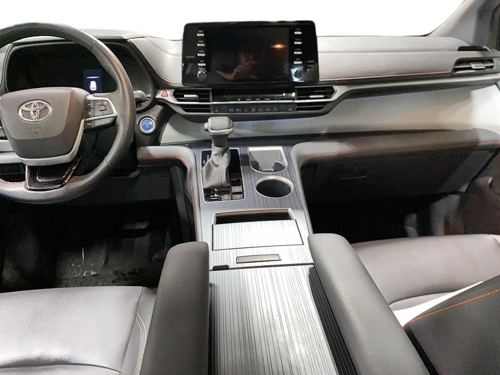 Toyota Sienna  2022 à Jonquière, Québec - 9 - w1024h768px