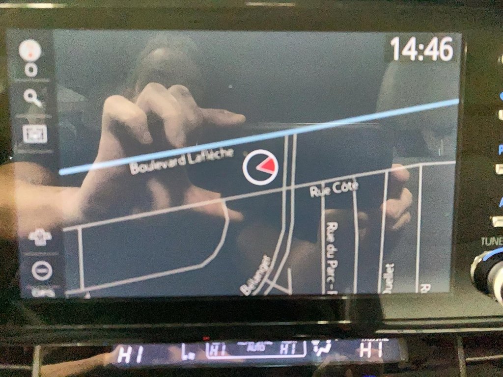 Toyota Sienna  2022 à Jonquière, Québec - 20 - w1024h768px