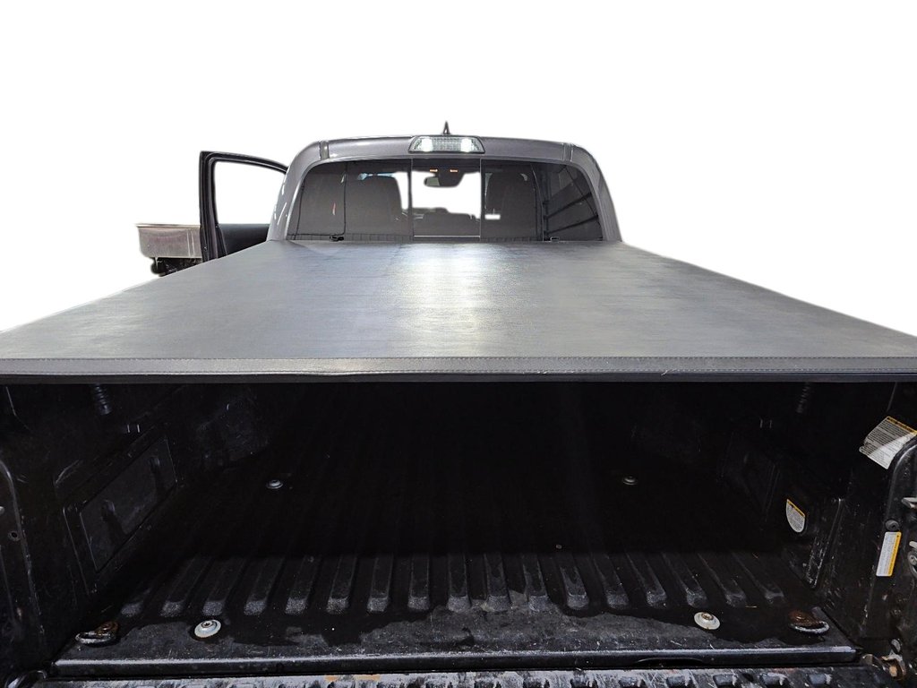 Toyota Tacoma SR5 2018 à Chicoutimi, Québec - 15 - w1024h768px