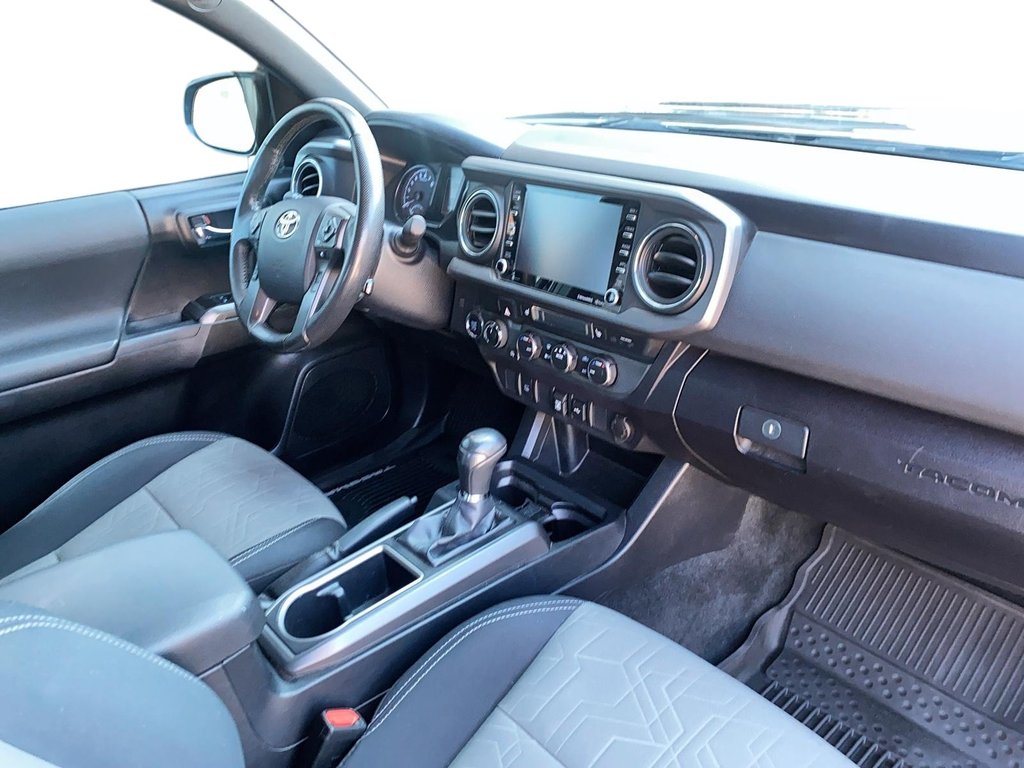 2020 Toyota Tacoma in Jonquière, Quebec - 19 - w1024h768px
