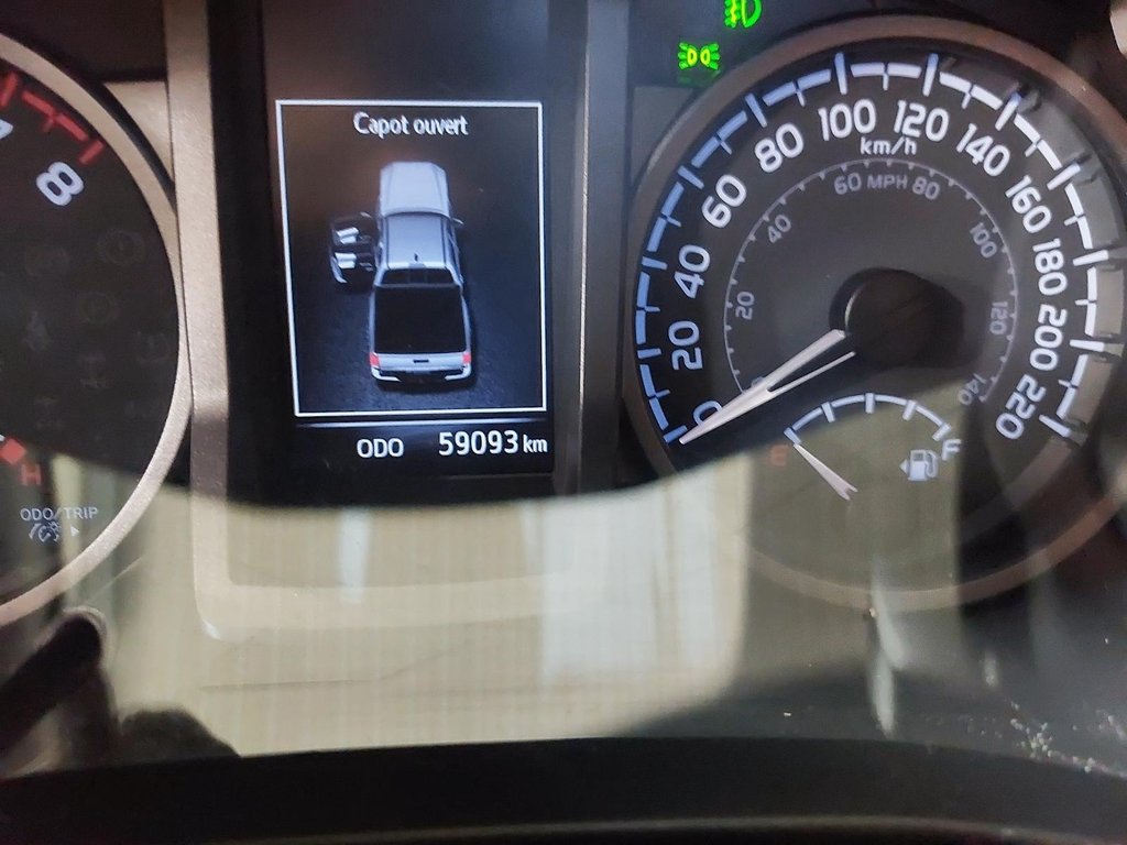 2022 Toyota Tacoma TRD SPORT in Chicoutimi, Quebec - 12 - w1024h768px