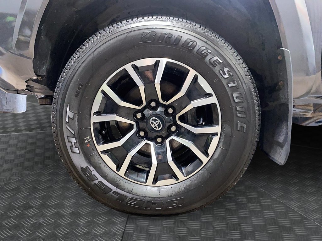 2023 Toyota Tacoma in Chicoutimi, Quebec - 7 - w1024h768px