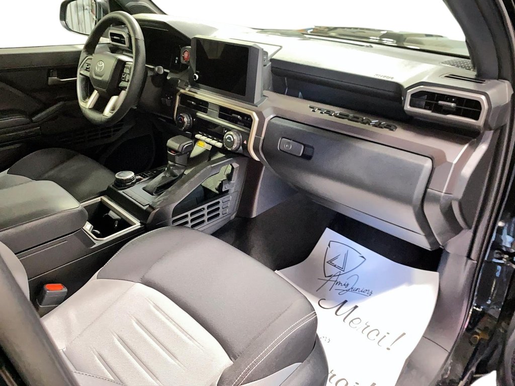 2025 Toyota Tacoma in Baie-Comeau, Quebec - 17 - w1024h768px