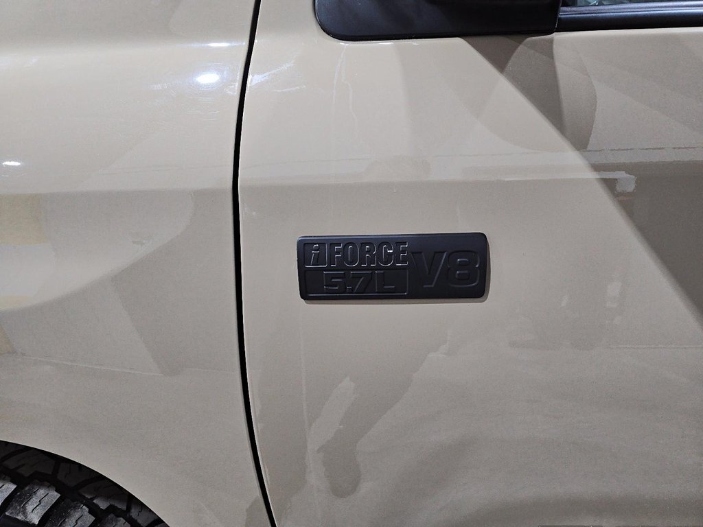 Toyota Tundra  2020 à Jonquière, Québec - 6 - w1024h768px
