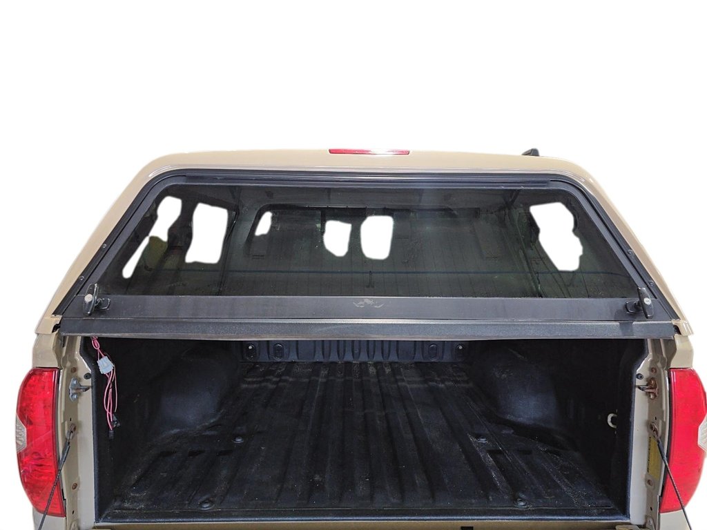 Toyota Tundra  2020 à Jonquière, Québec - 17 - w1024h768px