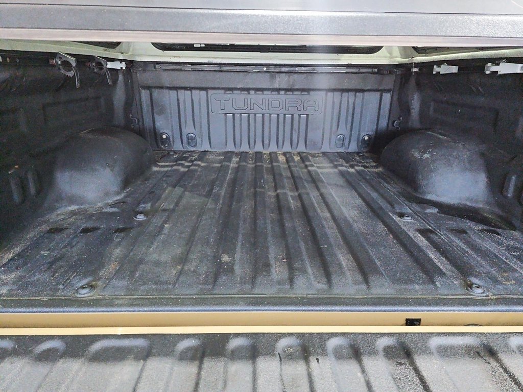 Toyota Tundra  2020 à Jonquière, Québec - 16 - w1024h768px