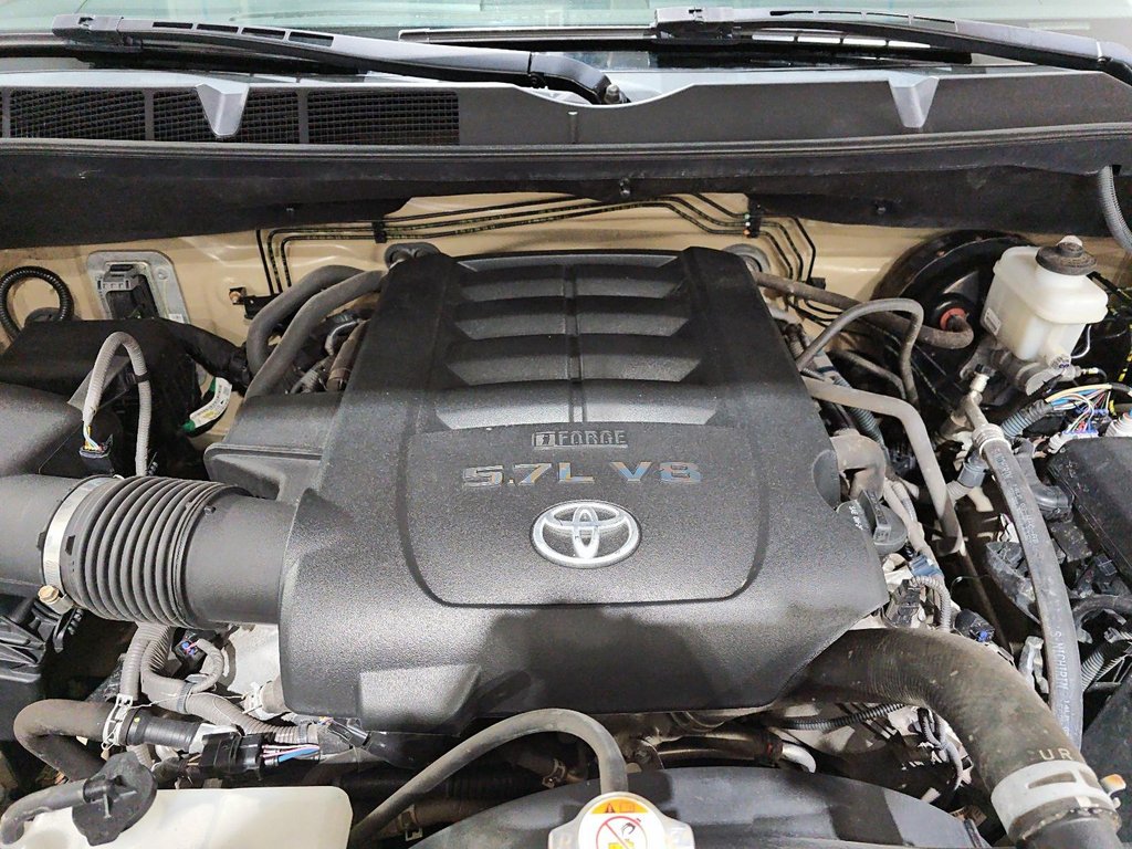 Toyota Tundra  2020 à Jonquière, Québec - 8 - w1024h768px