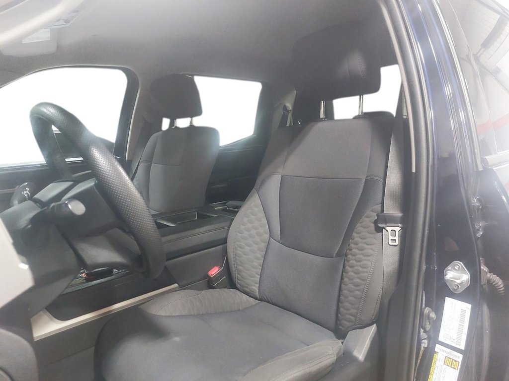 2023 Toyota Tundra in Sept-Îles, Quebec - 8 - w1024h768px