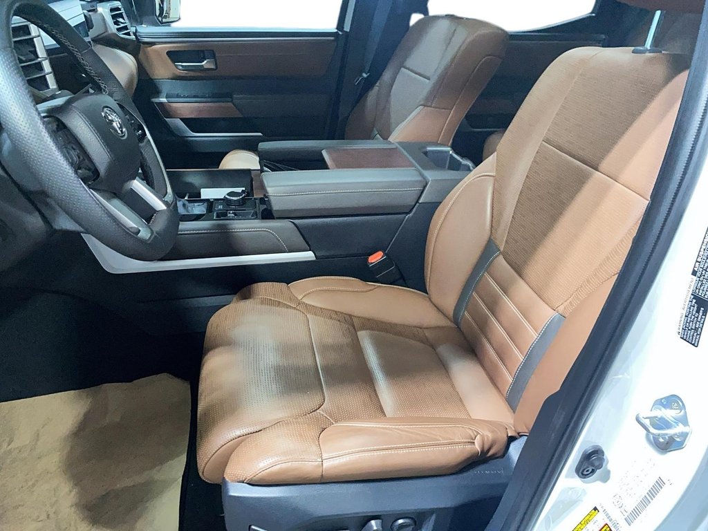 2025 Toyota Tundra in Sept-Îles, Quebec - 10 - w1024h768px