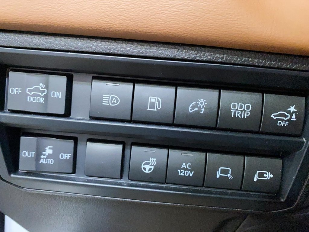 2025 Toyota Tundra in Sept-Îles, Quebec - 17 - w1024h768px