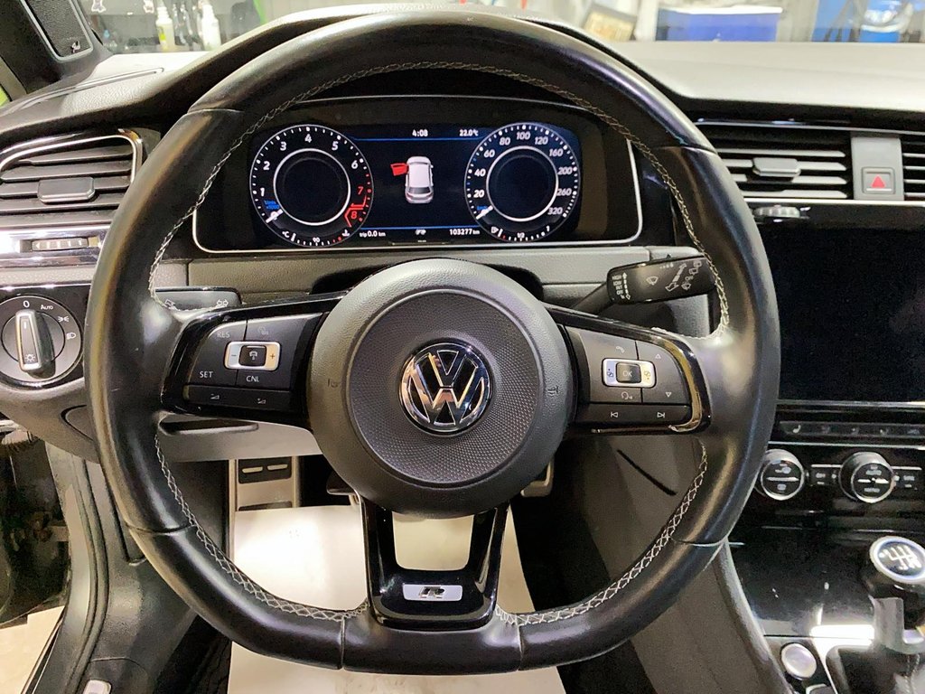 2018 Volkswagen Golf R in Jonquière, Quebec - 15 - w1024h768px