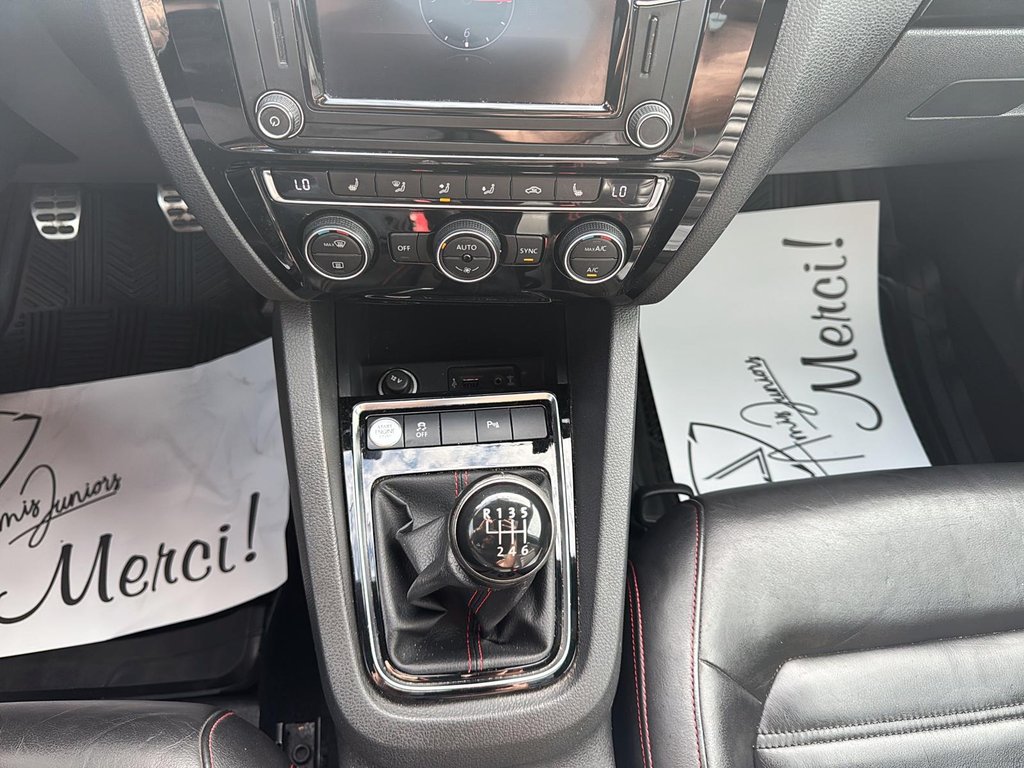 Volkswagen Jetta Sedan GLI Autobahn 2017 à Chicoutimi, Québec - 15 - w1024h768px