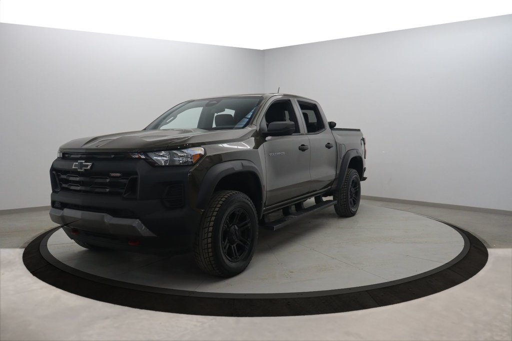 Chevrolet Colorado  2023 à Jonquière, Québec - 1 - w1024h768px