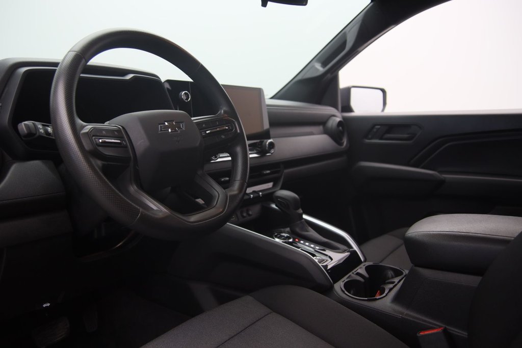 Chevrolet Colorado  2023 à Jonquière, Québec - 6 - w1024h768px