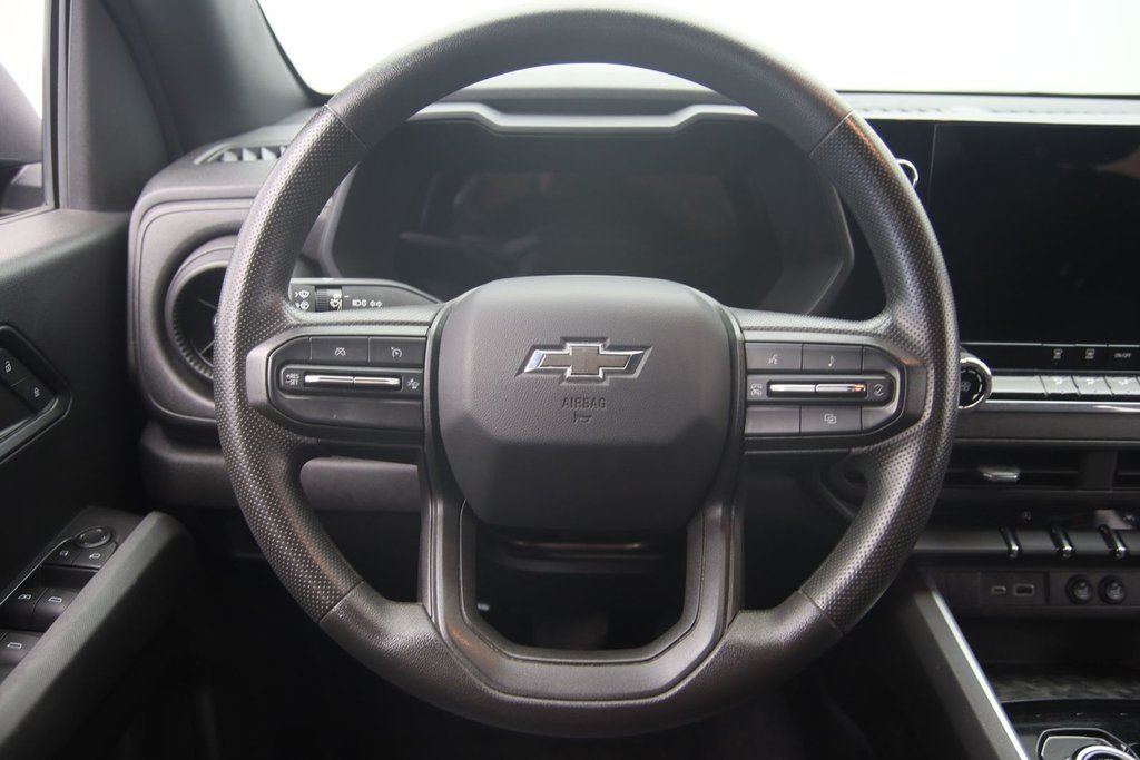 Chevrolet Colorado  2023 à Jonquière, Québec - 11 - w1024h768px