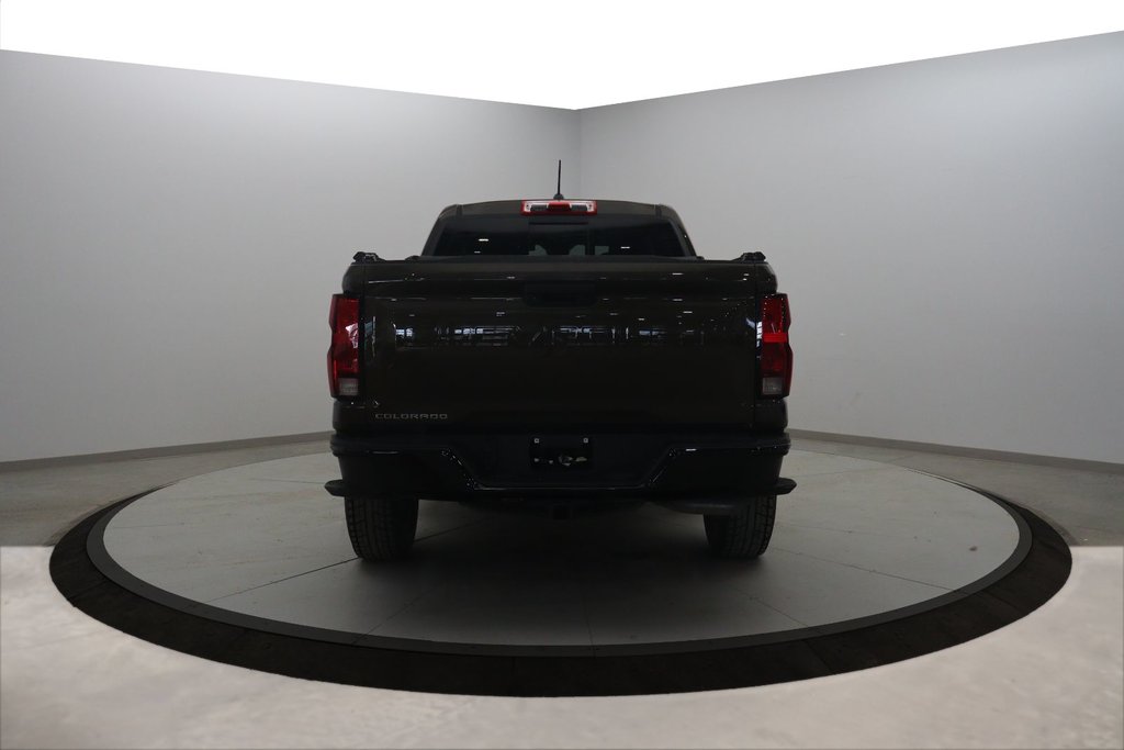 Chevrolet Colorado  2023 à Jonquière, Québec - 2 - w1024h768px