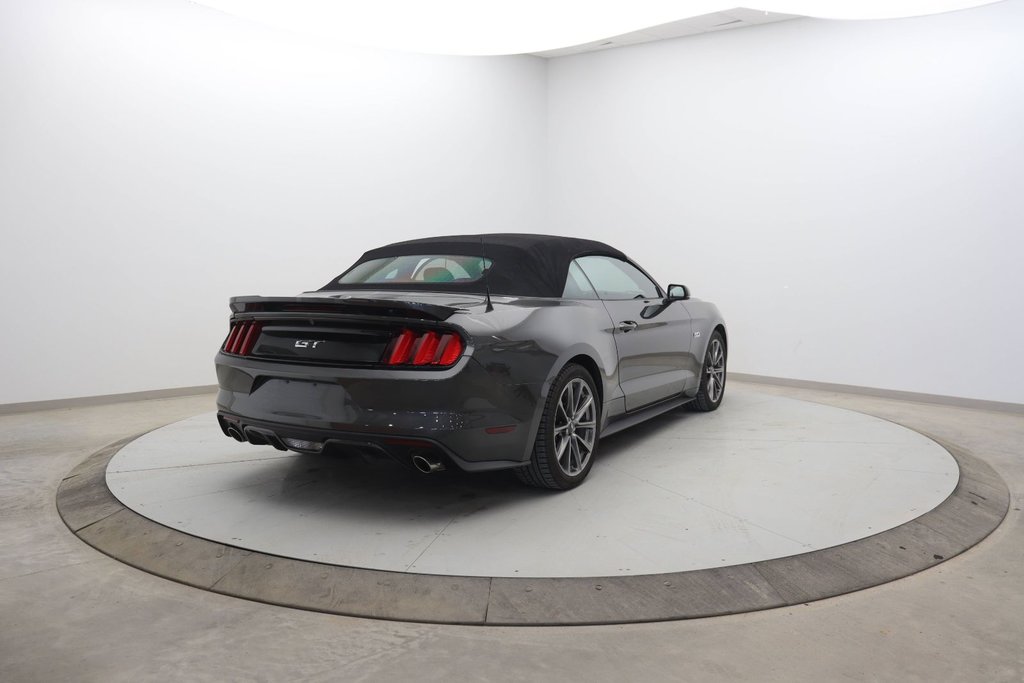 Ford Mustang  2017 à Jonquière, Québec - 4 - w1024h768px