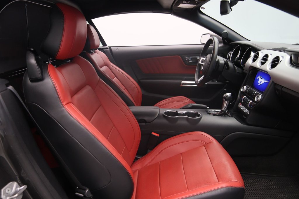 Ford Mustang  2017 à Jonquière, Québec - 13 - w1024h768px