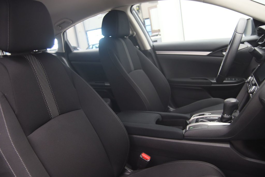 2017 Honda Civic Sedan in Baie-Comeau, Quebec - 15 - w1024h768px