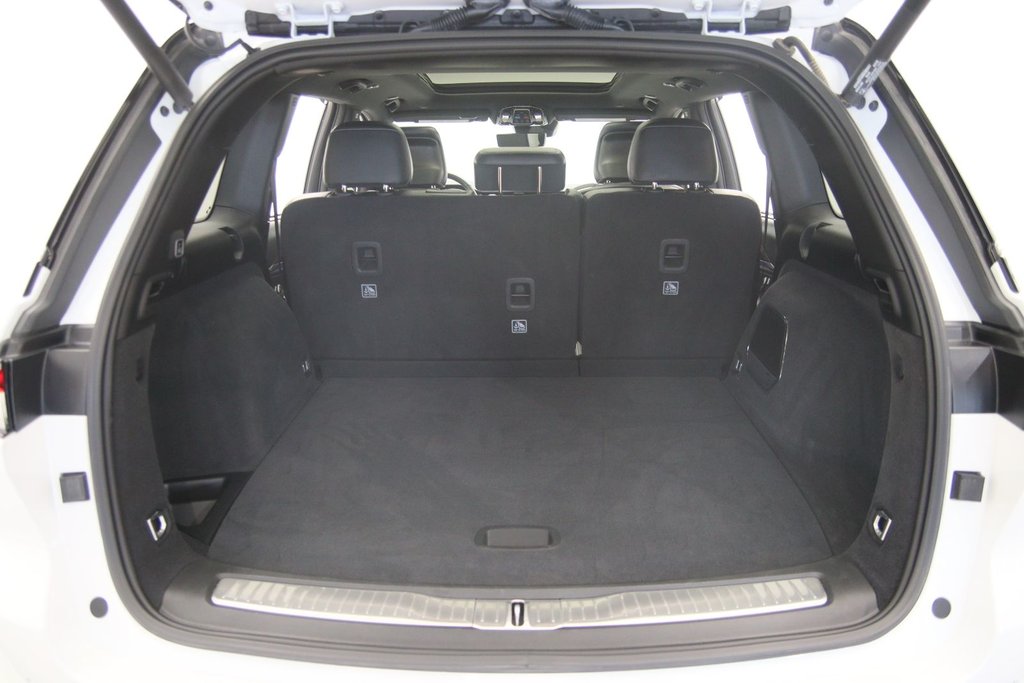 2023 Jeep Grand Cherokee in Sept-Îles, Quebec - 19 - w1024h768px