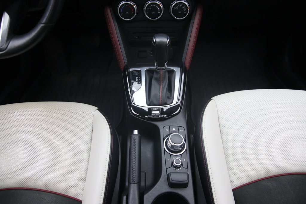 2018 Mazda CX-3 in Jonquière, Quebec - 13 - w1024h768px